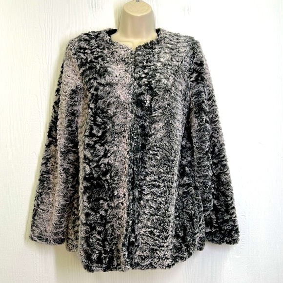 Chelsea & Violet - Black And White Teddy Soft Hook &  Eye Lined Coat Size Small - Picture 3 of 11